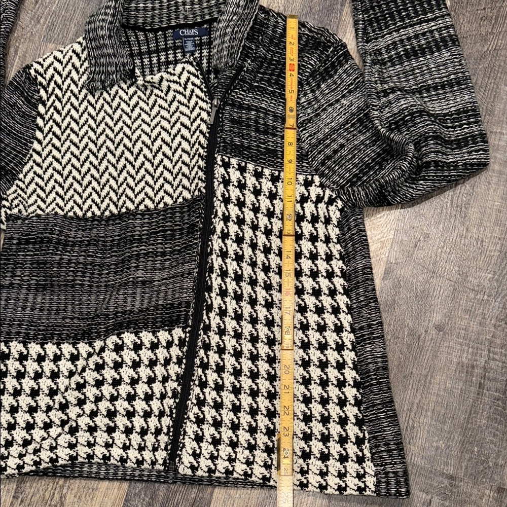 Chaps Monochrome Black and White Knit Sweater - Picture 6 of 8